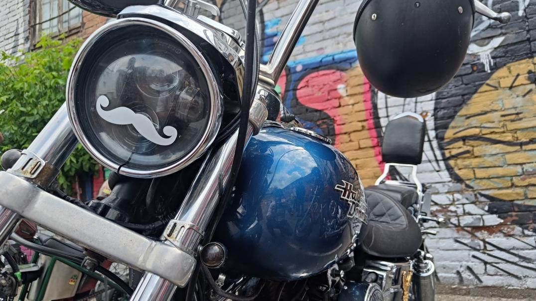 Леди и джентльмены на мотоциклах в Краснодаре