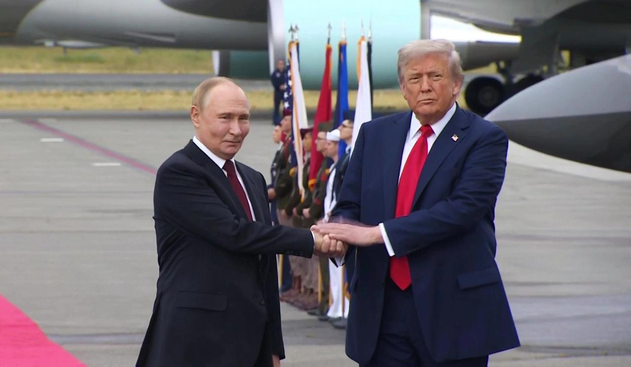 Помощник Путина рассказал о его телефонном разговоре с Трампом