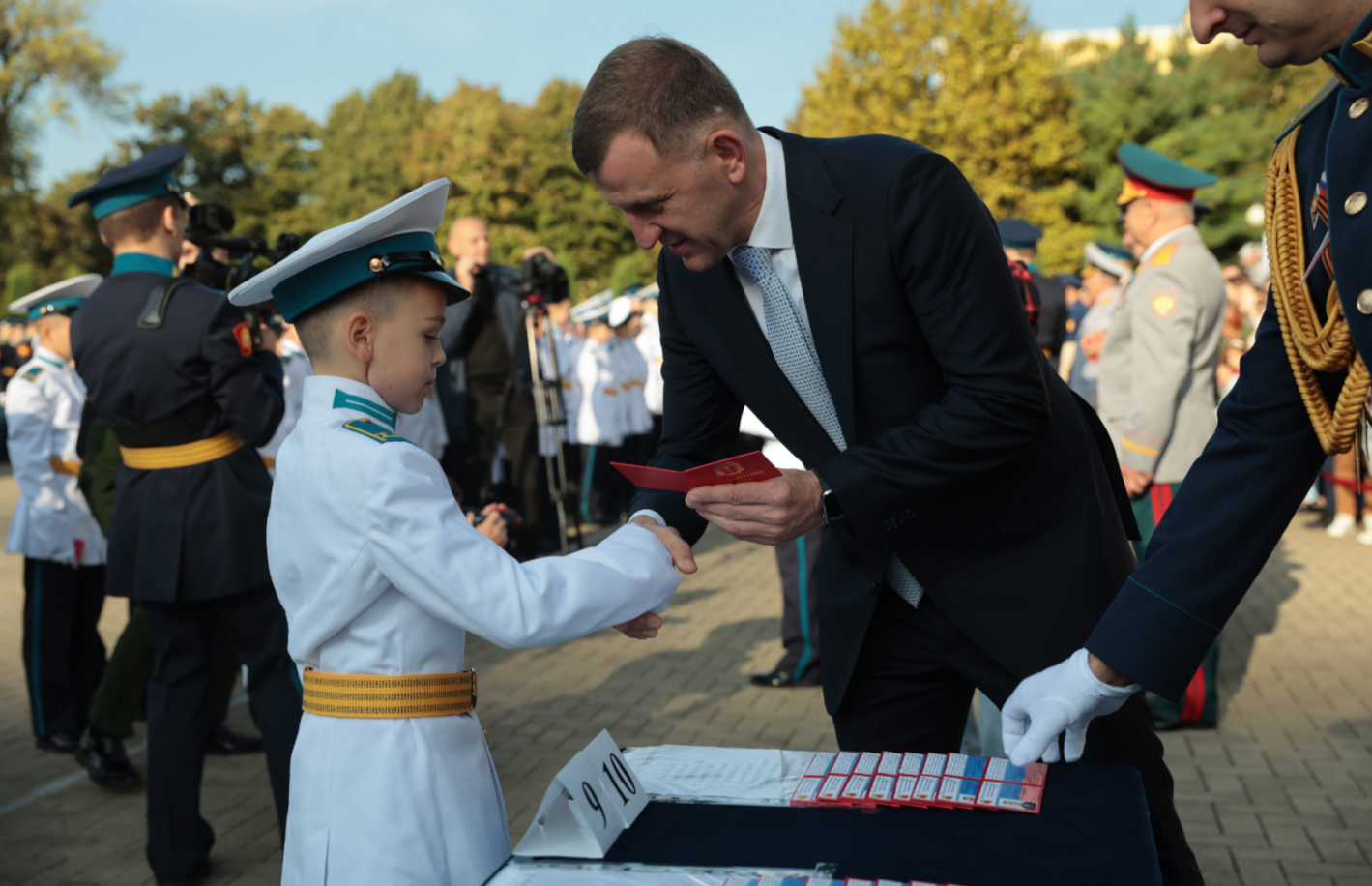 В Краснодарском президентском кадетском училище 140 кадетов приняли присягу