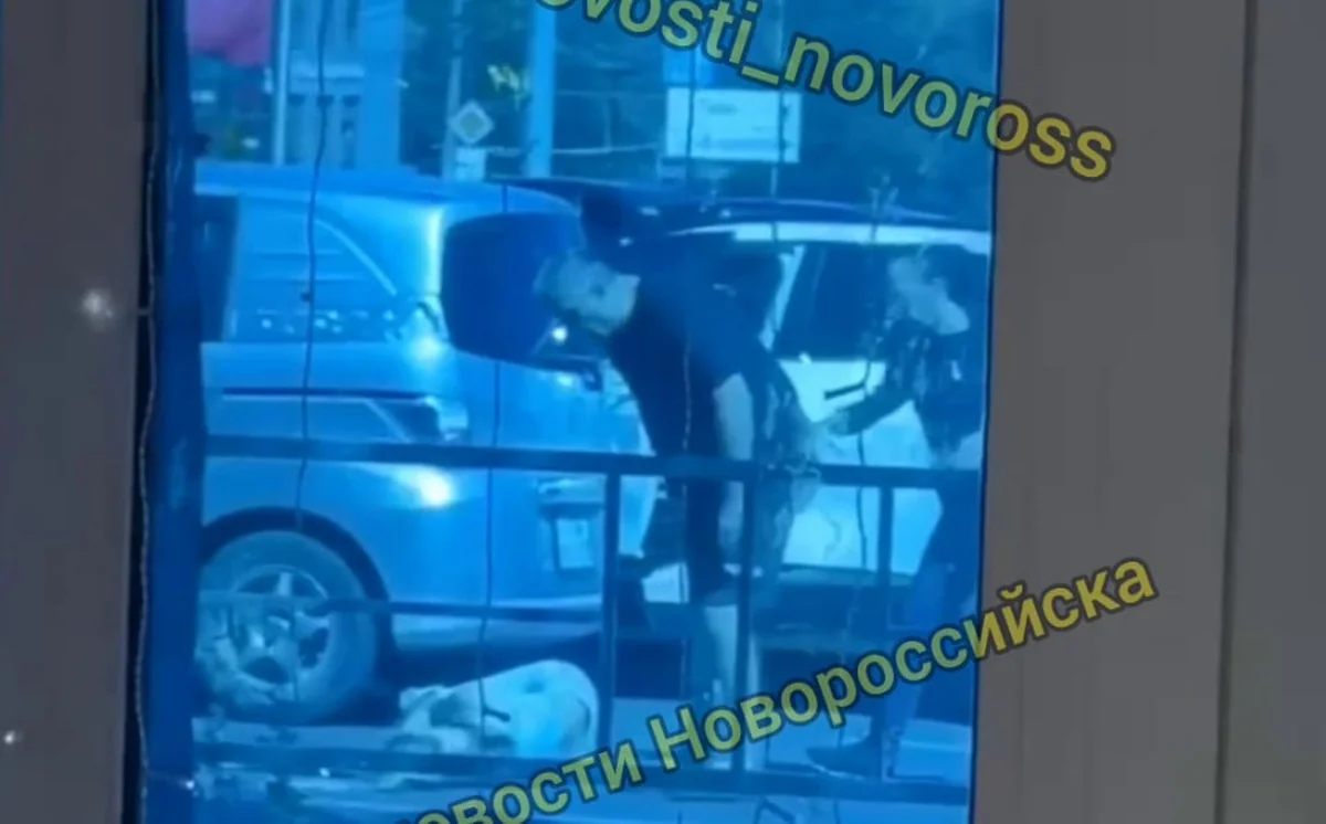 Полиция выясняет детали инцидента с избиением девушки на АЗС в Новороссийске