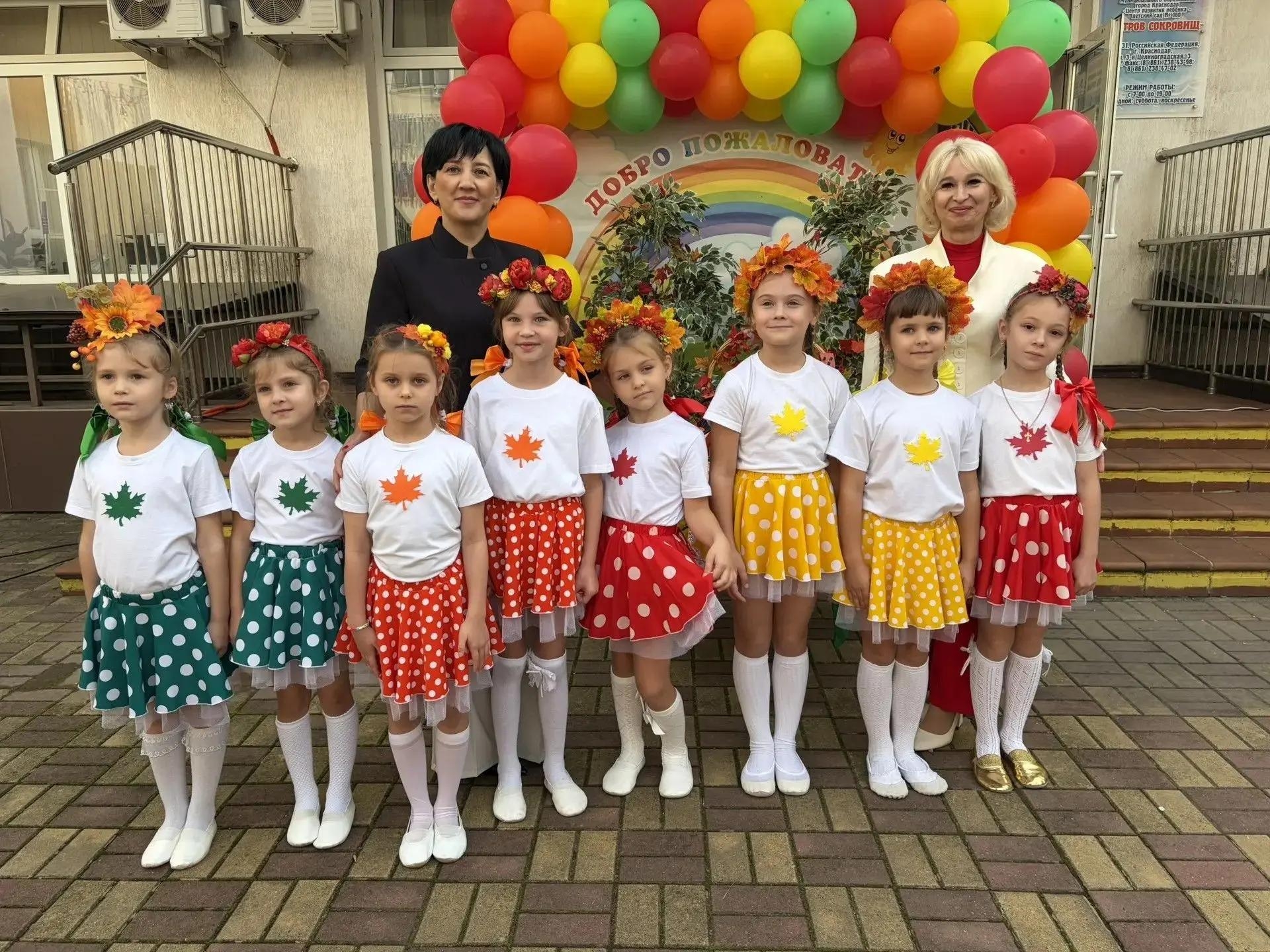 Депутат Юлия Бобылева побывала на празднике урожая в детском саду микрорайона «Молодёжный»